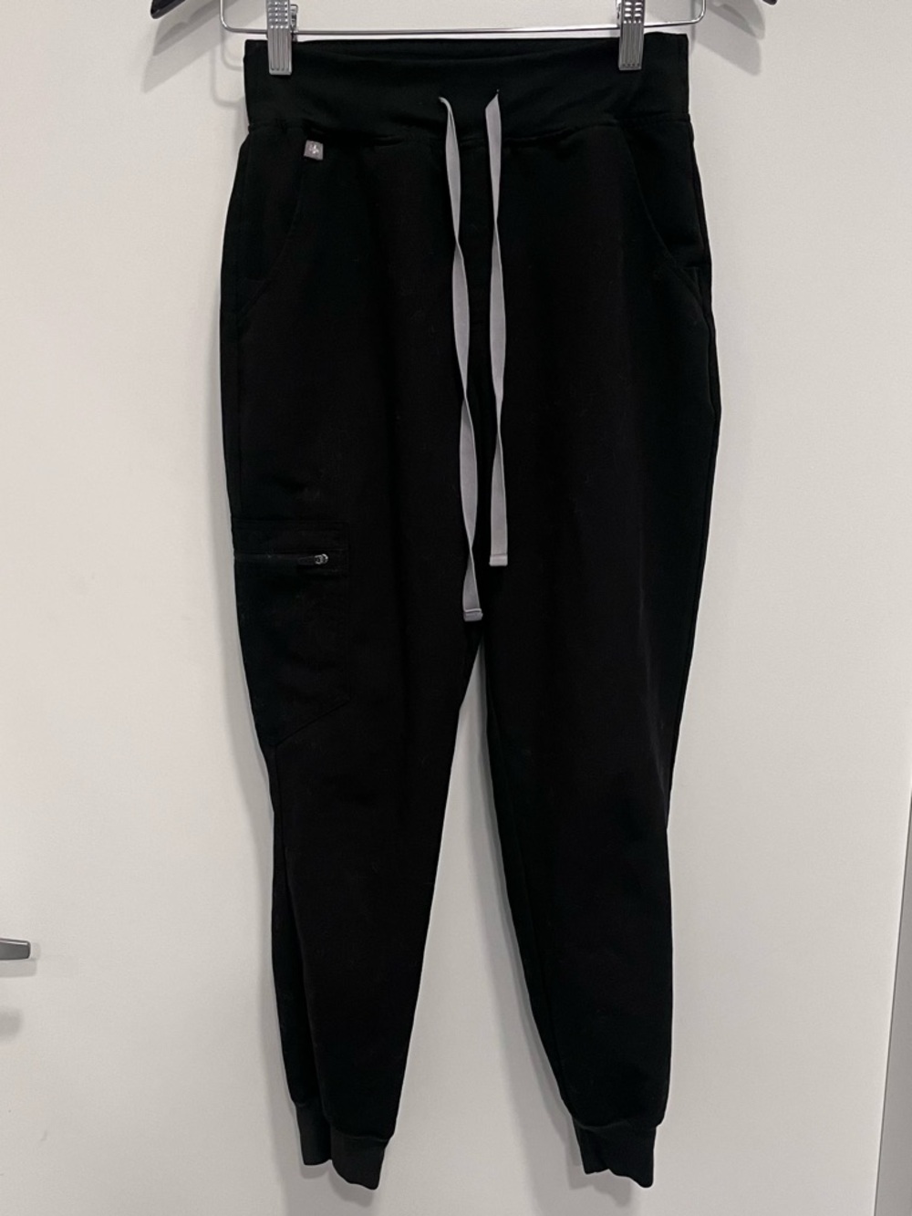 FIGS Zamora Jogger Scrub Pants Womens Size XS Black High Waisted Cargo Nurse DR